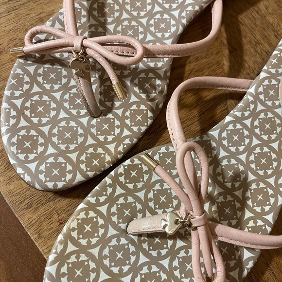 Kate Spade ♠️ New York -Sandals Flip Flop - Picture 3 of 10